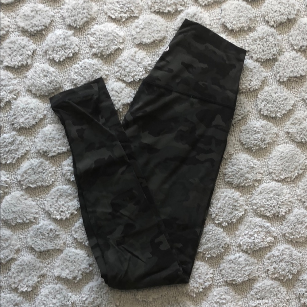 Lululemon GREEN CAMO Align 28” legging